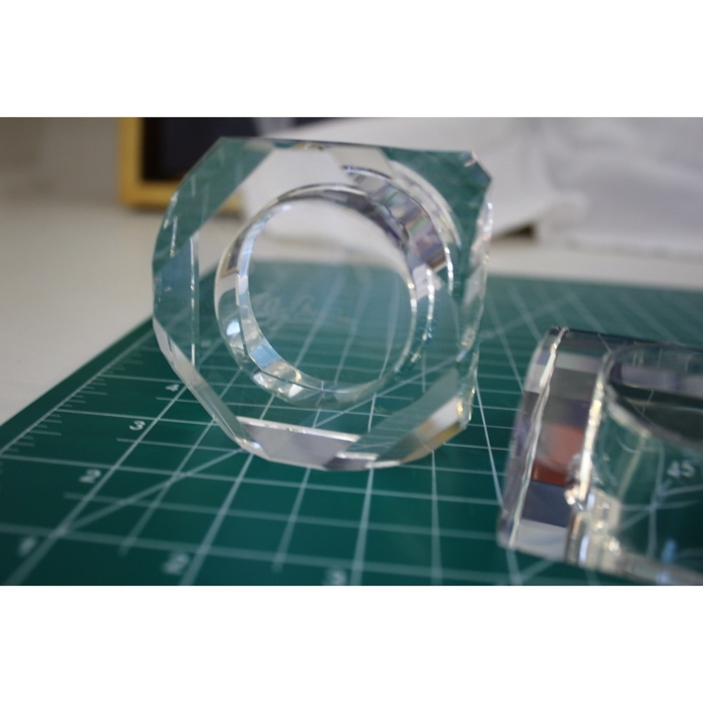 Oleg Cassini Faceted Crystal Glass Tealight Candle Holders Set of 2 Geometric - Picture 3 of 7